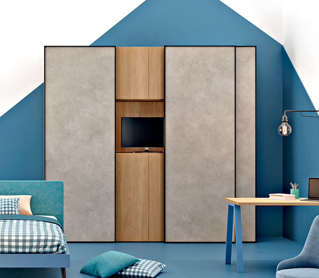 pannello-tv-dietro-anta-scorrevole